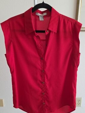 Forever 21 Bright Red Sleeveless Button-Up Blouse